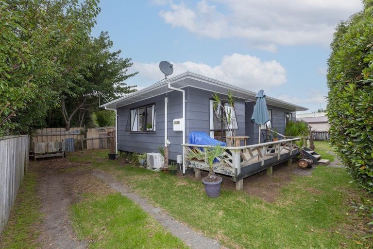 Photo of property in 76 Langdale Avenue, Paraparaumu, 5032