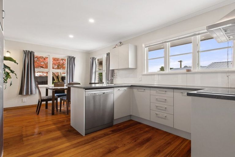 Photo of property in 38 Bevington Street, Avonhead, Christchurch, 8042