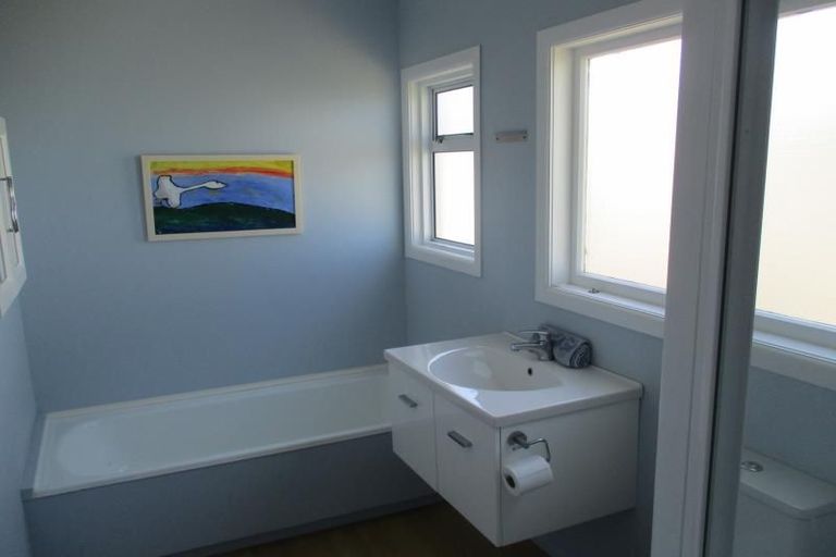 Photo of property in 7b Willow Grove, Raumati Beach, Paraparaumu, 5032