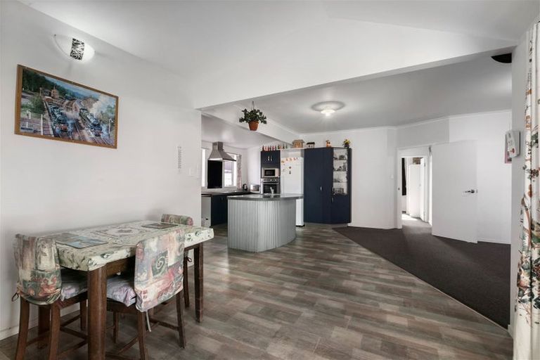 Photo of property in 10 Tauranga Road, Waihi, 3610