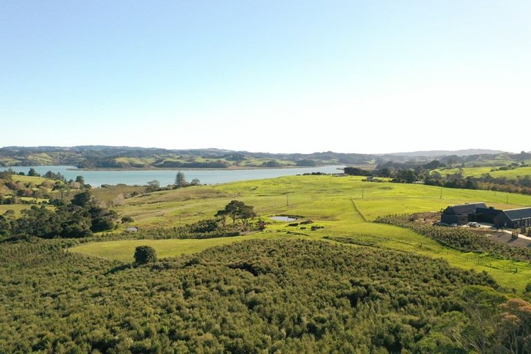 Photo of property in 70 Captain Kasper Rise, Snells Beach, 0920