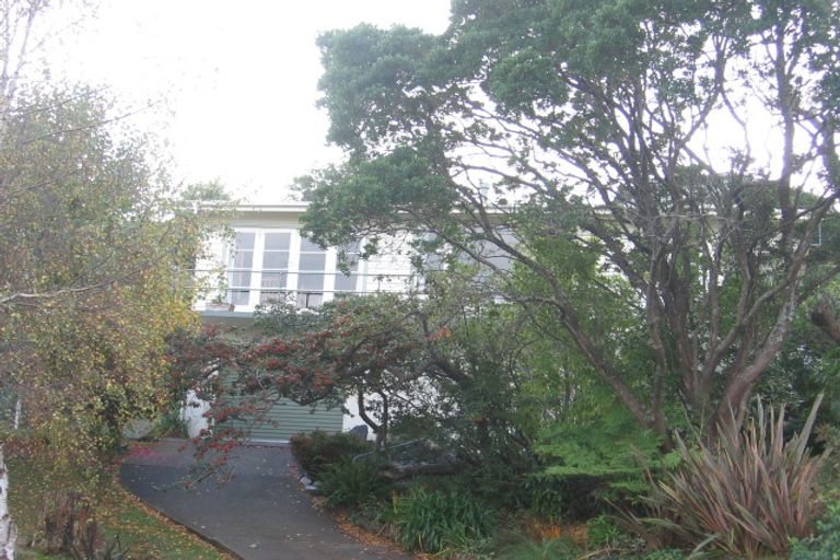 Photo of property in 27 Tilbury Street, Fairfield, Lower Hutt, 5011