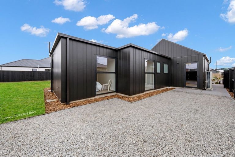 Photo of property in 55 River Stone Drive, Halswell, Christchurch, 8025