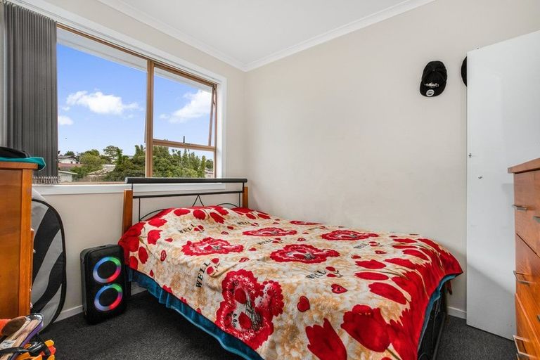Photo of property in 34 Aquarius Avenue, Glen Eden, Auckland, 0602