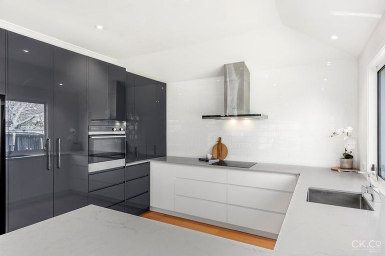 Photo of property in 36 Lincoln Avenue, Epuni, Lower Hutt, 5011