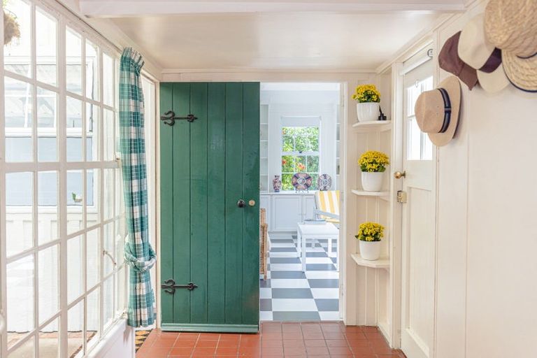 Photo of property in 84 Parkes Avenue, Saint Johns Hill, Whanganui, 4501