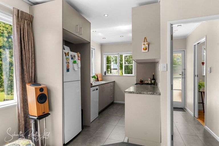 Photo of property in 5a Whaka Street, Maungaturoto, 0520