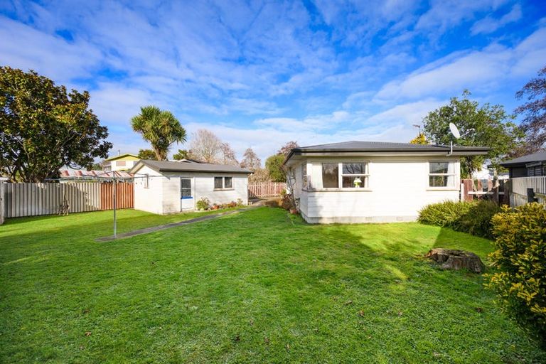 Photo of property in 33 Apollo Parade, Milson, Palmerston North, 4414