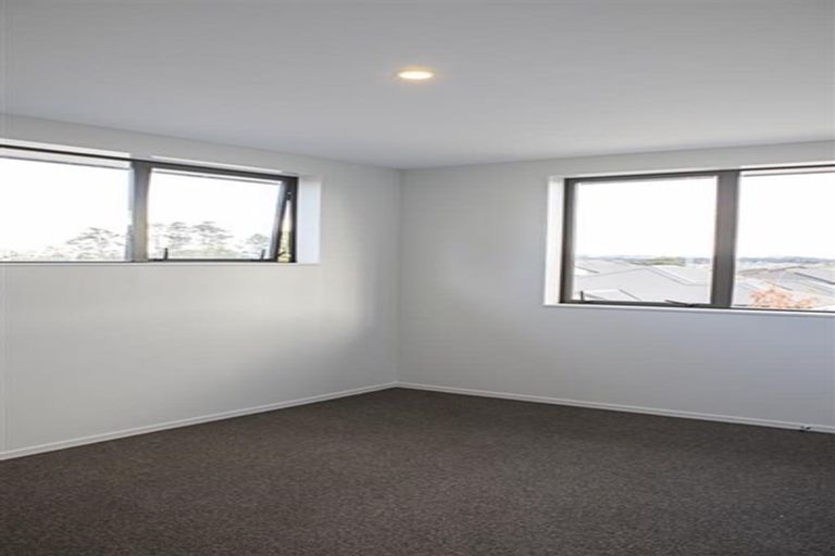 Photo of property in 4 Verdot Close, Kumeu, 0810