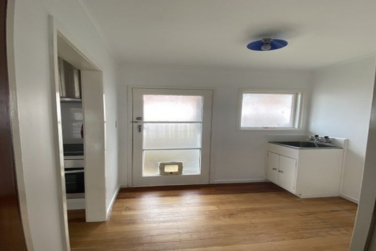 Photo of property in 2/279 Shirley Road, Papatoetoe, Auckland, 2025