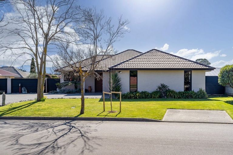 Photo of property in 35 Hope Drive, Witherlea, Blenheim, 7201