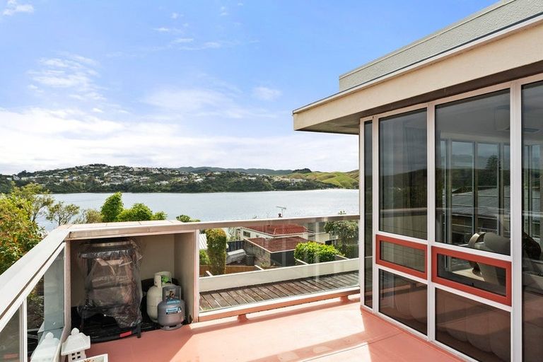 Photo of property in 81 Seaview Road, Paremata, Porirua, 5024