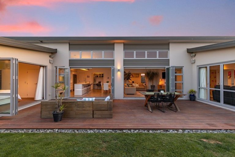 Photo of property in 21 Torrey Pines, Waimairi Beach, Christchurch, 8083