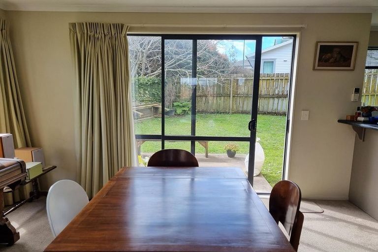 Photo of property in 26 Glen Bay Close, Pinehill, Auckland, 0632