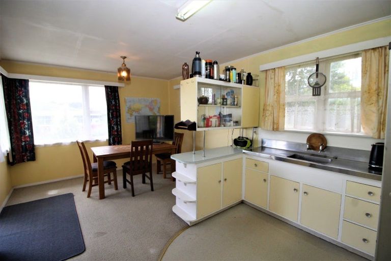 Photo of property in 7 Fox Street, Woodville, 4920