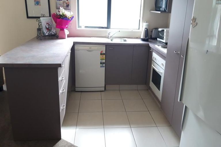 Photo of property in 154a Wainoni Road, Avondale, Christchurch, 8061