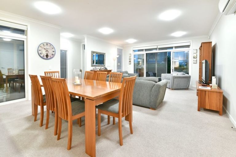 Photo of property in 14 Plantation Terrace, Orewa, 0931