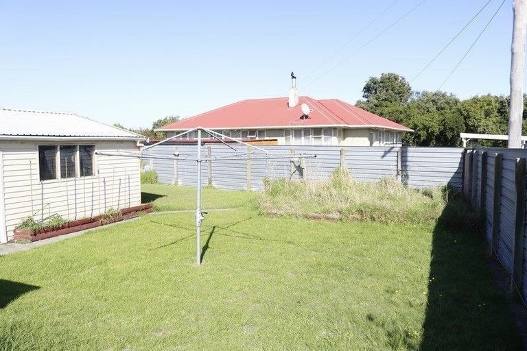 Photo of property in 93 Swiss Avenue, Gonville, Whanganui, 4501