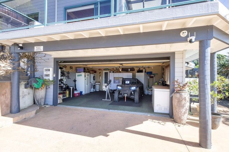 Photo of property in Signal Stn Road, Pouto, Te Kopuru, 0391