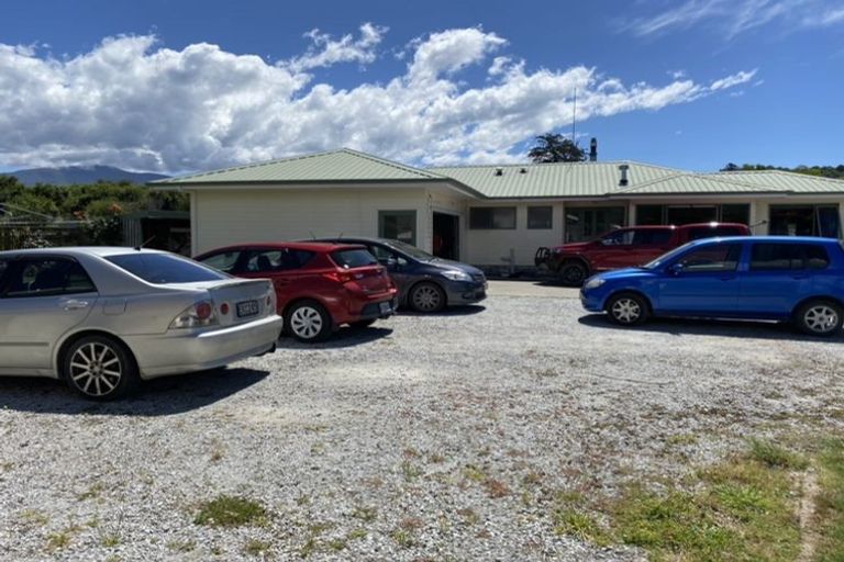 Photo of property in 105a Abel Tasman Drive, Takaka, 7183