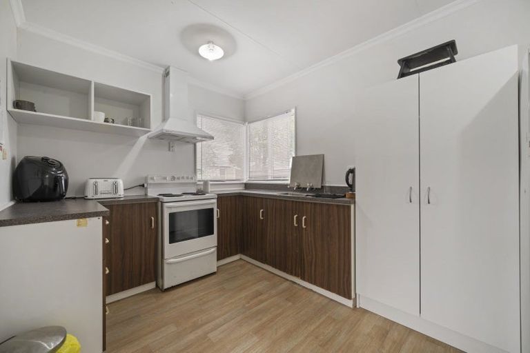 Photo of property in 60 Newton Place, Westbrook, Palmerston North, 4412