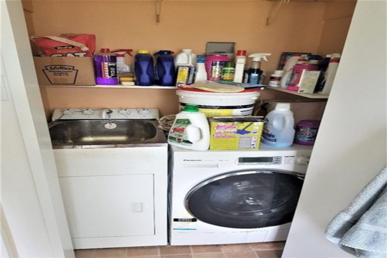 Photo of property in 53 Honi Taipua Street, Manakau, Levin, 5573