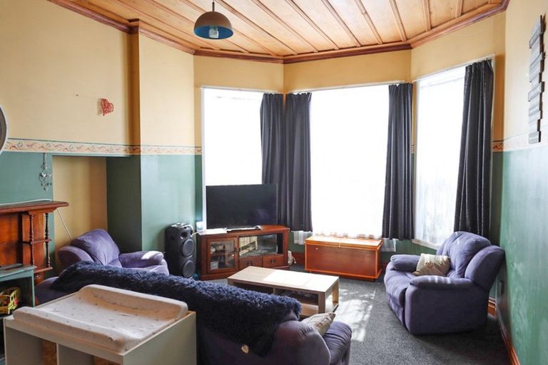 Photo of property in 44 Gordon Street, Dannevirke, 4930