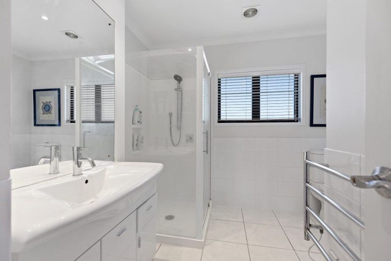 Photo of property in 143a Oceanview Road, Mount Maunganui, 3116