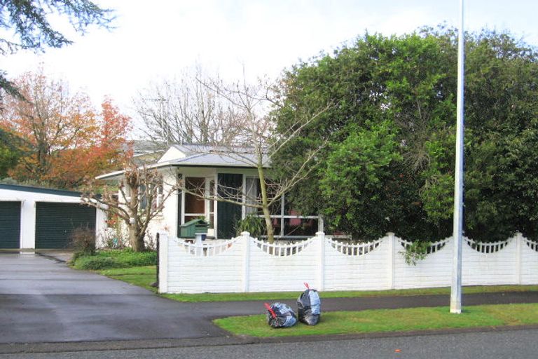 Photo of property in 34 Resthill Crescent, Glenview, Hamilton, 3206