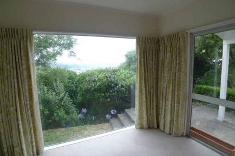 Photo of property in 6b Auckland Terrace, Melrose, Wellington, 6023