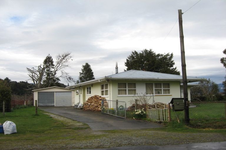 Photo of property in 18 Rototai Road, Takaka, 7110