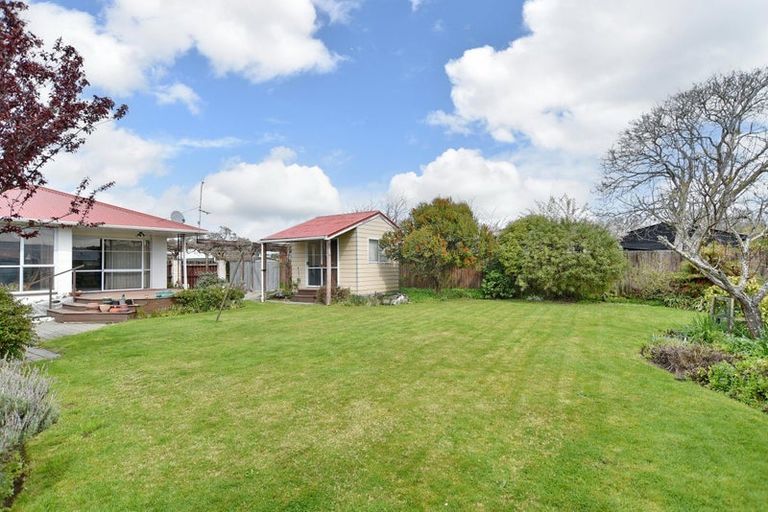 Photo of property in 32 Monowai Crescent, North New Brighton, Christchurch, 8083