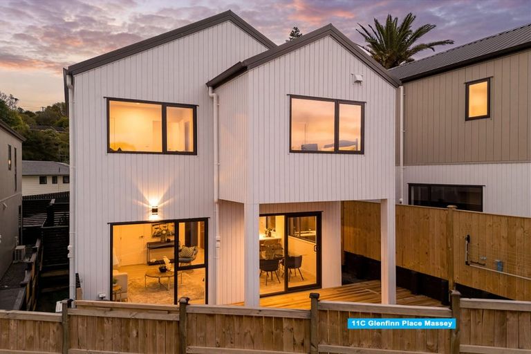 Photo of property in 11c Glenfinn Place, Massey, Auckland, 0614