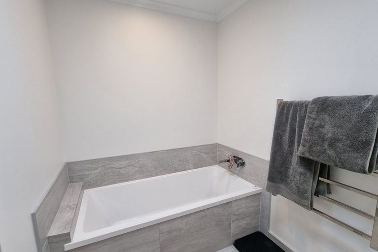 Photo of property in 7/1 Scott Road, Hobsonville, Auckland, 0616
