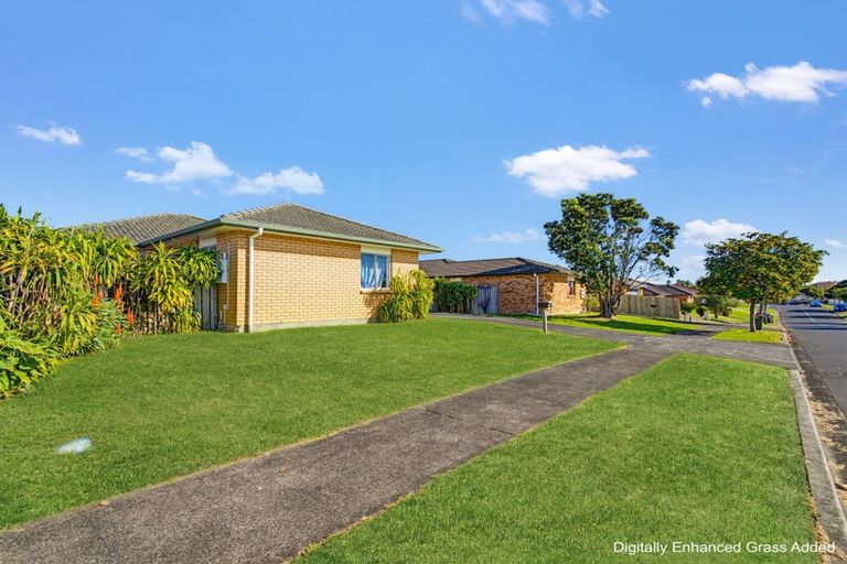 Photo of property in 118 Naylors Drive, Mangere, Auckland, 2022
