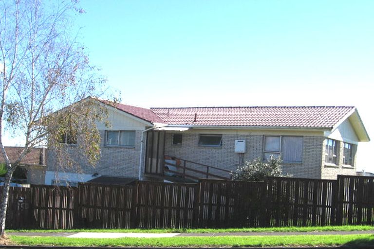 Photo of property in 150 Hutchinsons Road, Bucklands Beach, Auckland, 2014