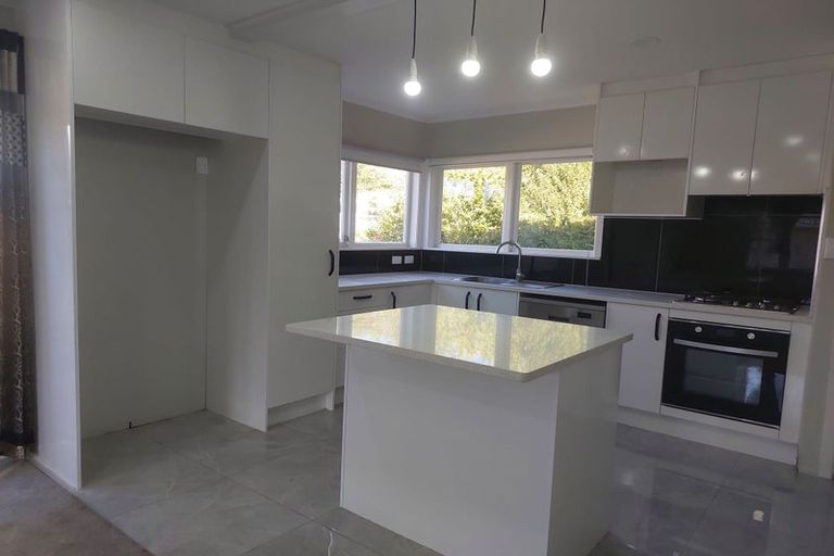 Photo of property in 38 Eddowes Street, Manurewa, Auckland, 2102