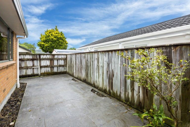 Photo of property in 6 Kowhai Avenue, Ebdentown, Upper Hutt, 5018