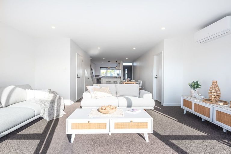 Photo of property in 7 Kakapo Lane, Redwood, Christchurch, 8051