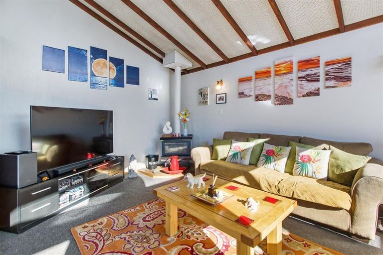 Photo of property in 11 Exeter Street, Waimate, 7924