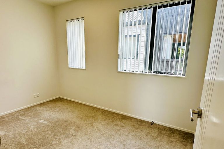 Photo of property in 51b Glendene Avenue, Glendene, Auckland, 0602