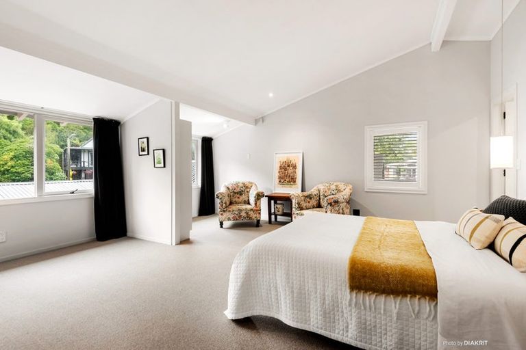 Photo of property in 3 Amapur Drive, Khandallah, Wellington, 6035