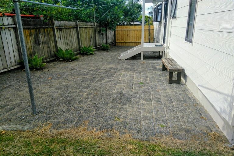 Photo of property in 4 Balmore Place, Wattle Downs, Auckland, 2103