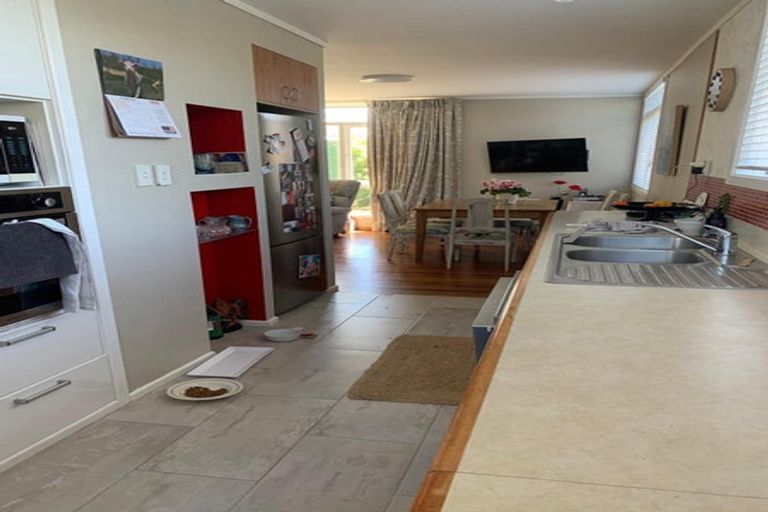 Photo of property in 58b Aorangi Road, Paraparaumu, 5032