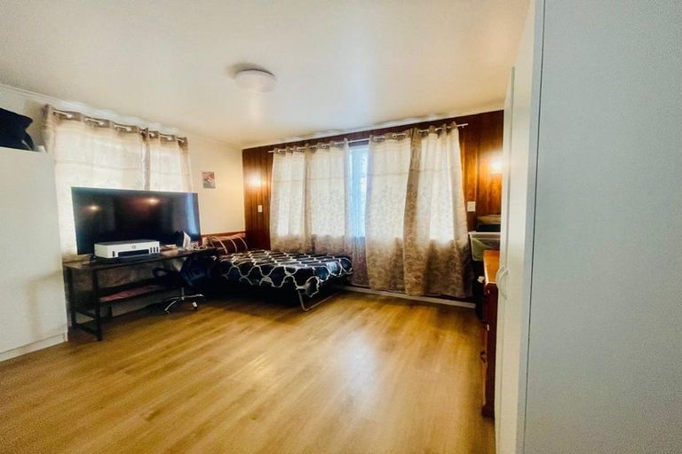 Photo of property in 106 Coxhead Road, Wattle Downs, Auckland, 2103