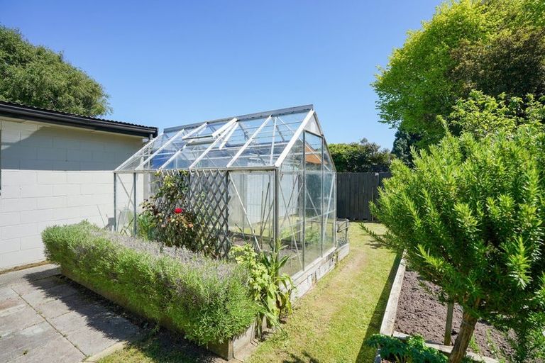 Photo of property in 92 Joseph Street, Waverley, Invercargill, 9810