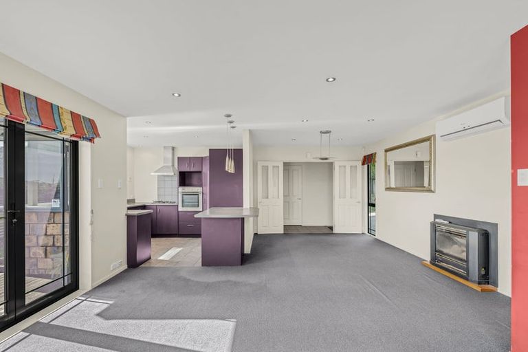 Photo of property in 75 Kentwood Drive, Woodridge, Wellington, 6037