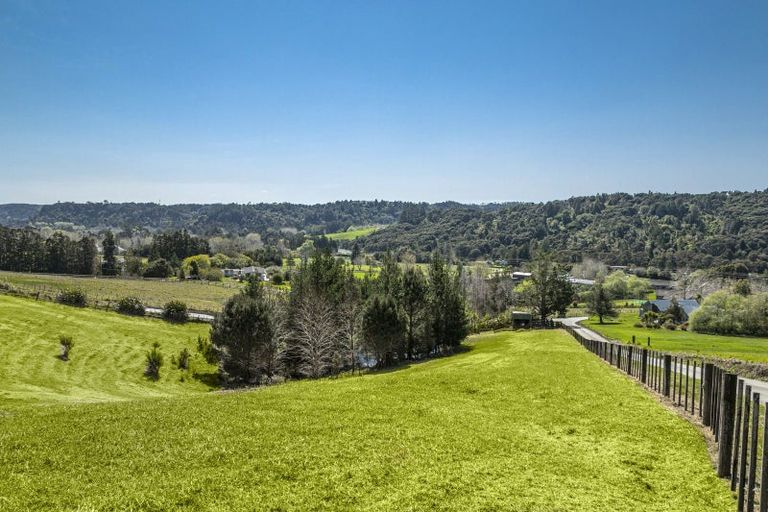 Photo of property in 112b Mahoenui Valley Road, Coatesville, 0793