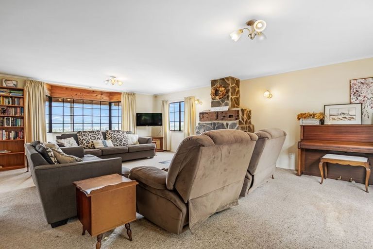 Photo of property in 28 Russell Crescent, Western Heights, Rotorua, 3015