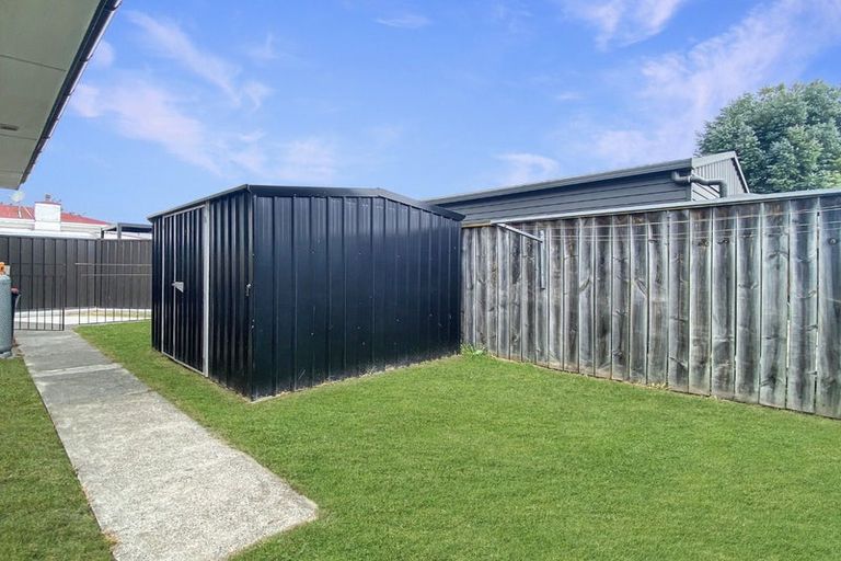 Photo of property in 3 Riverbend Road, Onekawa, Napier, 4110